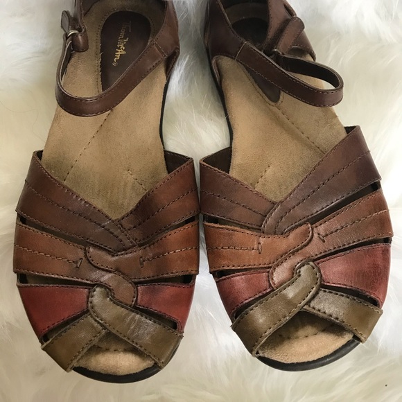 Thom McAn Women’s Sandals - Picture 1 of 6